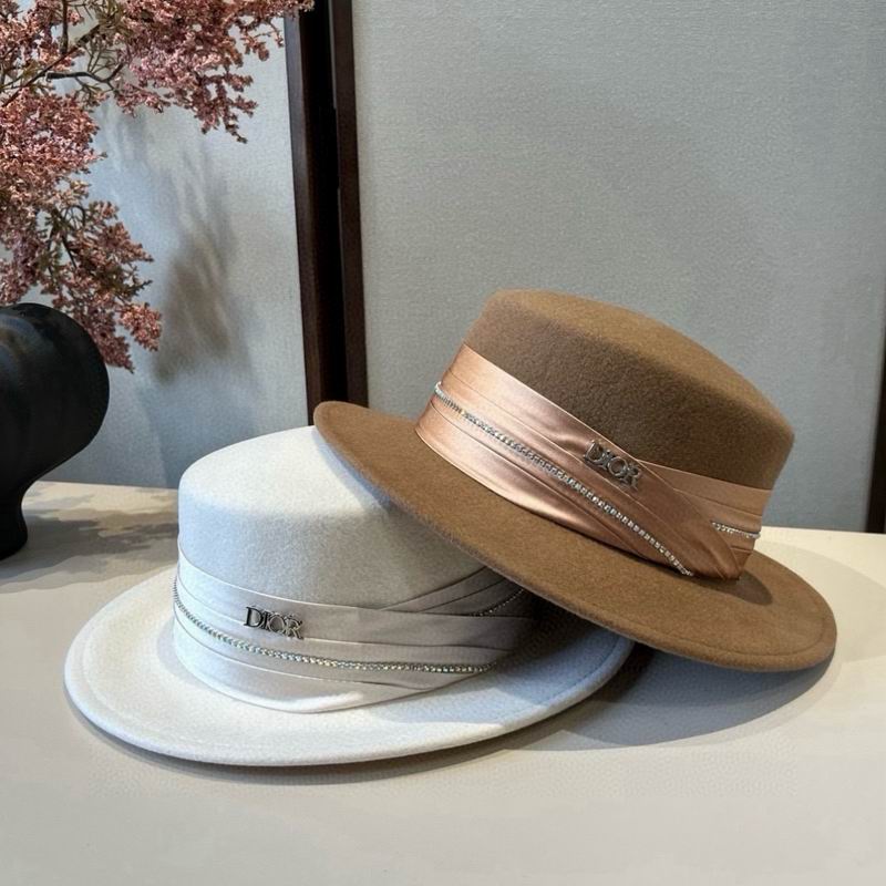Dior top hat 012604